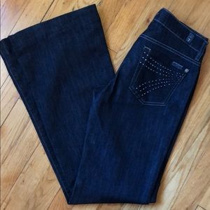 Seven for All Man Kind Jeans. Size 26.Bell bottoms
